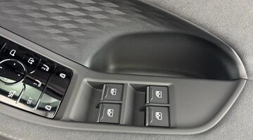 2026 Audi 2.0 TFSI Edition 1 S Tronic Euro 6 5-door (Red) - Image: 19