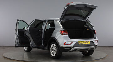 2025 Volkswagen TSI Style Euro 6 5-door (Silver) - Image: 12