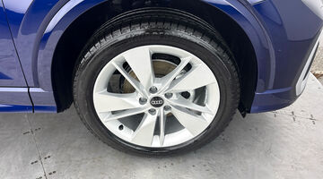 2026 Audi TFSI CoD 35 S line S Tronic Euro 6 5-door (Blue) - Image: 5