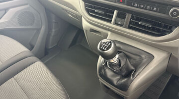 2026 Volkswagen 2.0 TDI T3Commerce Plus FWD SWB Euro 6 5-door (Grey) - Image: 24