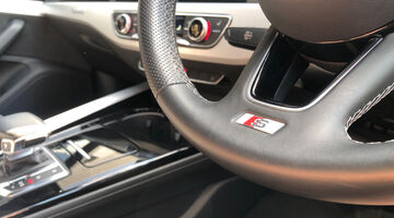 2023 Audi 2.0 TDI 40 S line Sportback S Tronic quattro Euro 6 5-door (Grey) - Image: 28