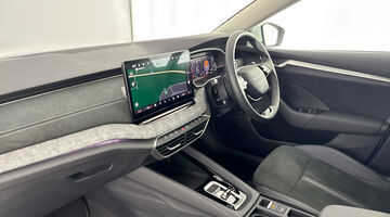 2025 Škoda TSI e-TEC MHEV ACT SE L DSG Euro 6 5-door (White) - Image: 2