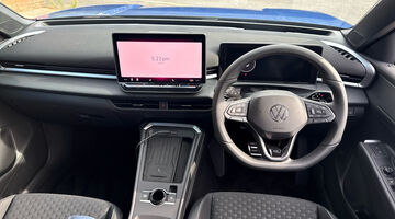 2026 Volkswagen ETSI MHEV R-Line DSG Euro 6 5-door (Blue) - Image: 9