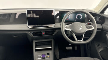 2026 Volkswagen ETSI MHEV Match DSG Euro 6 5-door (Black) - Image: 9