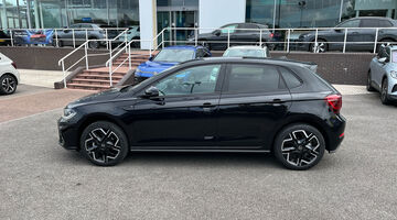 2026 Volkswagen 1.0 TSI Black Edition DSG Euro 6 5-door (Black) - Image: 40