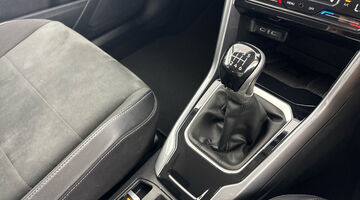 2025 Volkswagen TSI Style Euro 6 5-door (Silver) - Image: 25