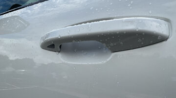 2026 Volvo 2.0 B3 MHEV Ultra Black Edition DCT Auto Euro 6 5-door (White) - Image: 18