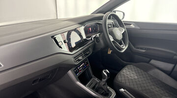 2022 Volkswagen 1.0 TSI R-Line Euro 6 5-door (Grey) - Image: 2