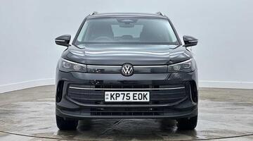 2025 Volkswagen TSI eHybrid 19.7kWh Match DSG Euro 6 5-door (Black) - Image: 7