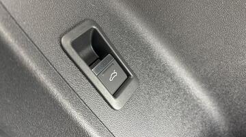 2026 Audi SUV Sport TFSI 150 PS S tronic (Grey) - Image: 20