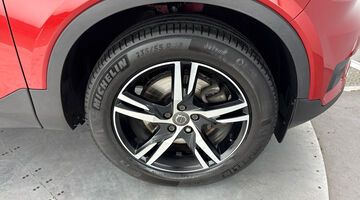 2020 Volvo 2.0 T5 R-Design Auto Euro 6 5-door (Red) - Image: 5