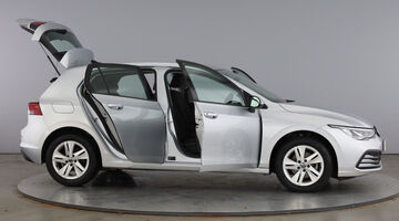 2020 Volkswagen TSI Life Euro 6 5-door (Silver) - Image: 11