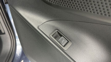 2025 CUPRA 77kWh VZ2 SUV Coupe Auto 4-doorive 5dr (Blue) - Image: 20