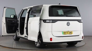 2025 Volkswagen Pro 79kWh Commerce Plus Auto 5-door (White) - Image: 11