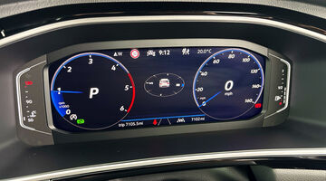 2025 Volkswagen 2.0 TDI R-Line DSG Euro 6 5-door (Silver) - Image: 18