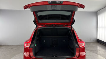 2020 Volvo 2.0 T5 R-Design Auto Euro 6 5-door (Red) - Image: 13