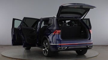 2024 Volkswagen TSI R-Line DSG Euro 6 5-door (Blue) - Image: 12