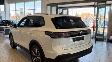 2026 Volkswagen Match 1.5 eTSI 150 PS 7-Speed DSG 5-door (White) - Image: 4