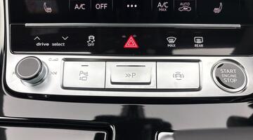 2026 Audi 3.0 e-hybrid V6 22kWh Black Edition Tiptronic quattro Euro 6 5-door (Blue) - Image: 16