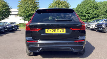 2026 Volvo 2.0 B5 MHEV Plus Black Edition Auto Euro 6 5-door (Black) - Image: 11