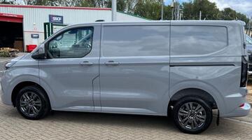2026 Ford 2.080 EcoBlue Limited Auto L1 H1 Euro 6 5-door (Grey) - Image: 6