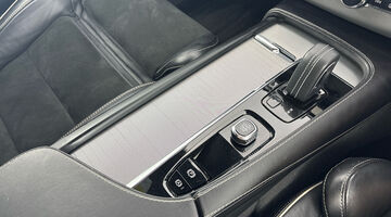 2022 Volvo 2.0 B5 MHEV R-Design Auto 4WD Euro 6 5-door (Black) - Image: 20
