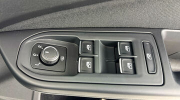 2020 Volkswagen TSI Life Euro 6 5-door (Silver) - Image: 20