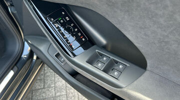 2026 Audi 100kWh Black Edition Auto quattro 5-door (Grey) - Image: 15