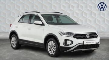 2023 Volkswagen 1.0 TSI Life Euro 6 5-door (White) - Image: 1