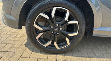2023 Ford 1.0T EcoBoost MHEV ST-Line X Euro 6 5-door (Grey) - Image: 14
