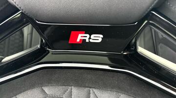 2026 Audi RS 3 Sportback Carbon Black 400 PS S tronic (Green) - Image: 38