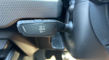 2026 Audi 1.0 TFSI 30 S line Sportback S Tronic Euro 6 5-door (Black) - Image: 25