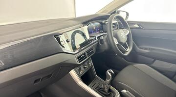 2026 Volkswagen Match 1.0 TSI 95 PS 5-Speed Manual 5-door (Grey) - Image: 2