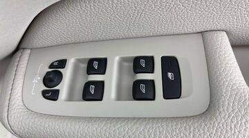 2021 Volvo 2.0h T6 Recharge 11.6kWh Inscription Expression Auto Euro 6 5-door (Grey) - Image: 18