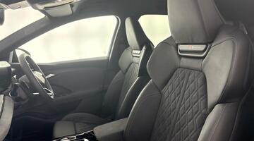 2026 Audi 100kWh Performance Black Edition Auto 5-door (Blue) - Image: 30