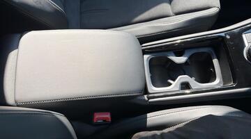 2026 Volkswagen 2.0 TDI Elegance DSG Euro 6 5-door (Silver) - Image: 28