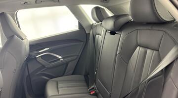 2025 Audi 2.0 TDI Sport S Tronic quattro Euro 6 5-door (Black) - Image: 38