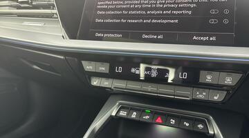 2026 Audi Sportback S line TFSI e 204 PS S tronic (Blue) - Image: 7
