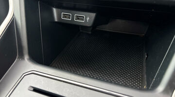 2019 Volkswagen 1.0 TSI SE Euro 6 5-door (Black) - Image: 22