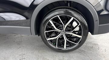 2026 Volkswagen ETSI MHEV Elegance DSG Euro 6 5-door (Black) - Image: 35