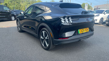 2026 Ford Standard Range 72kWh Select 5-door (Black) - Image: 27