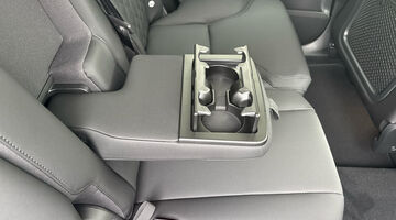 2026 Volvo 2.0 B5 MHEV Plus Auto 4WD Euro 6 5-door (White) - Image: 26