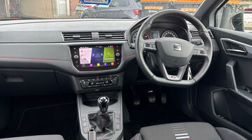 2021 SEAT 1.0 TSI FR Euro 6 5-door (White) - Image: 9