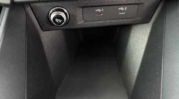 2026 Audi Sportback S line 35 TFSI 150 PS S tronic (Silver) - Image: 14