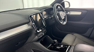 2022 Volvo 2.0 B3 MHEV Plus Dark DCT Auto Euro 6 5-door (Silver) - Image: 2