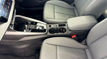 2021 Audi TFSIe 40 Sport Sportback S Tronic Euro 6 5-door 13kWh (Blue) - Image: 32