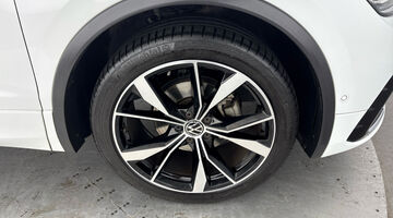 2023 Volkswagen TSI R-Line DSG Euro 6 5-door (White) - Image: 5