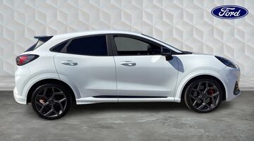 2024 Ford 1.0T EcoBoost MHEV ST DCT Euro 6 5-door (White) - Image: 4