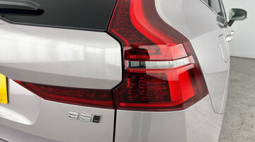 2026 Volvo 2.0 B5 MHEV Ultra Bright Auto Euro 6 5-door (Silver) - Image: 35