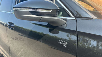 2026 Volkswagen 2.0 TDI R-Line DSG Euro 6 5-door (Black) - Image: 14